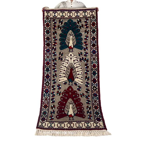 فرش دستبافت کناره شیراز طاووس دلنشان، ابعاد: 200x90